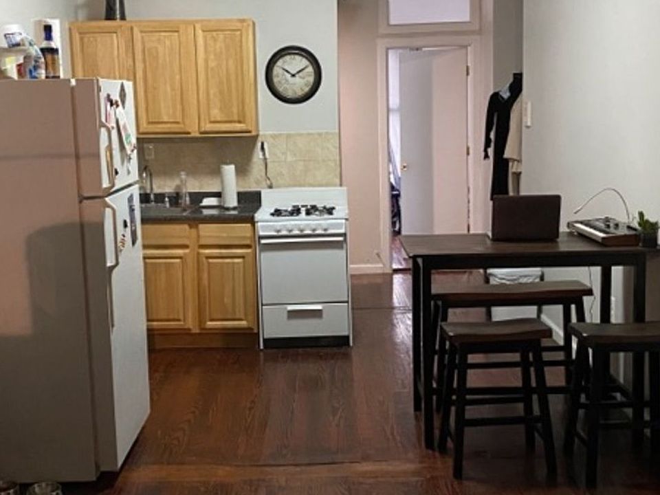 1st image of 217 Maujer St #1G