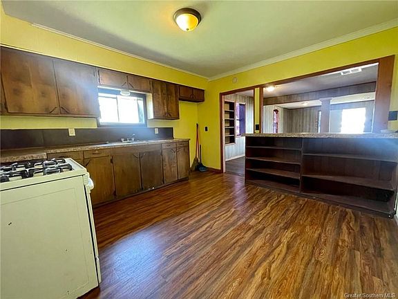 4th image of 2314 2nd St