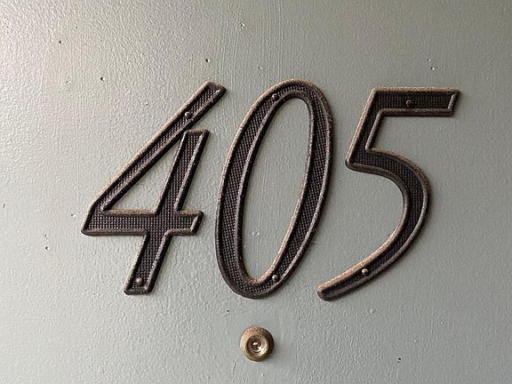2nd image of 4225 Del Mar Ave #405