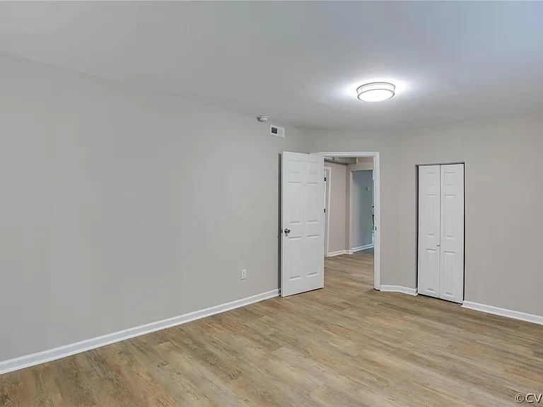 2313 4th Ave — Photo 24