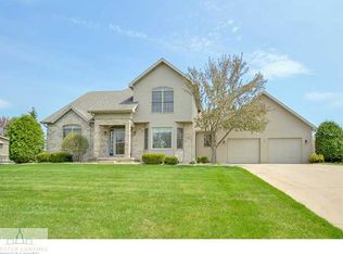 1402 Alan Ln, Lansing, MI 48917