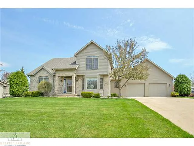 1402 Alan Ln photo 1