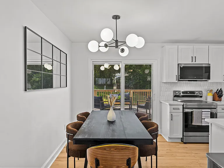 1329 Plumstead Rd — Photo 22