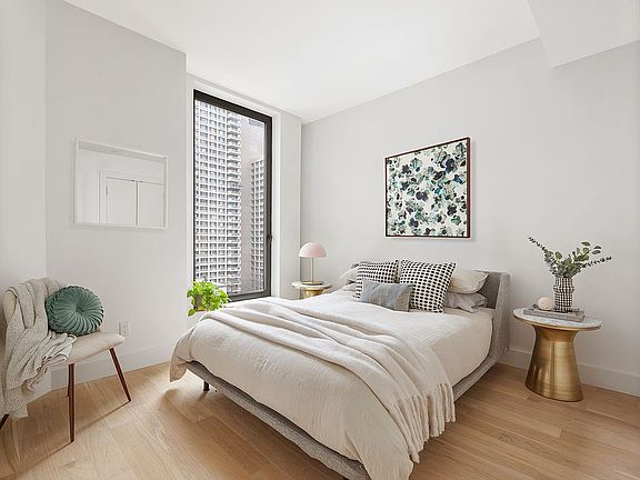 5th image of 111 Montgomery St APT 10E