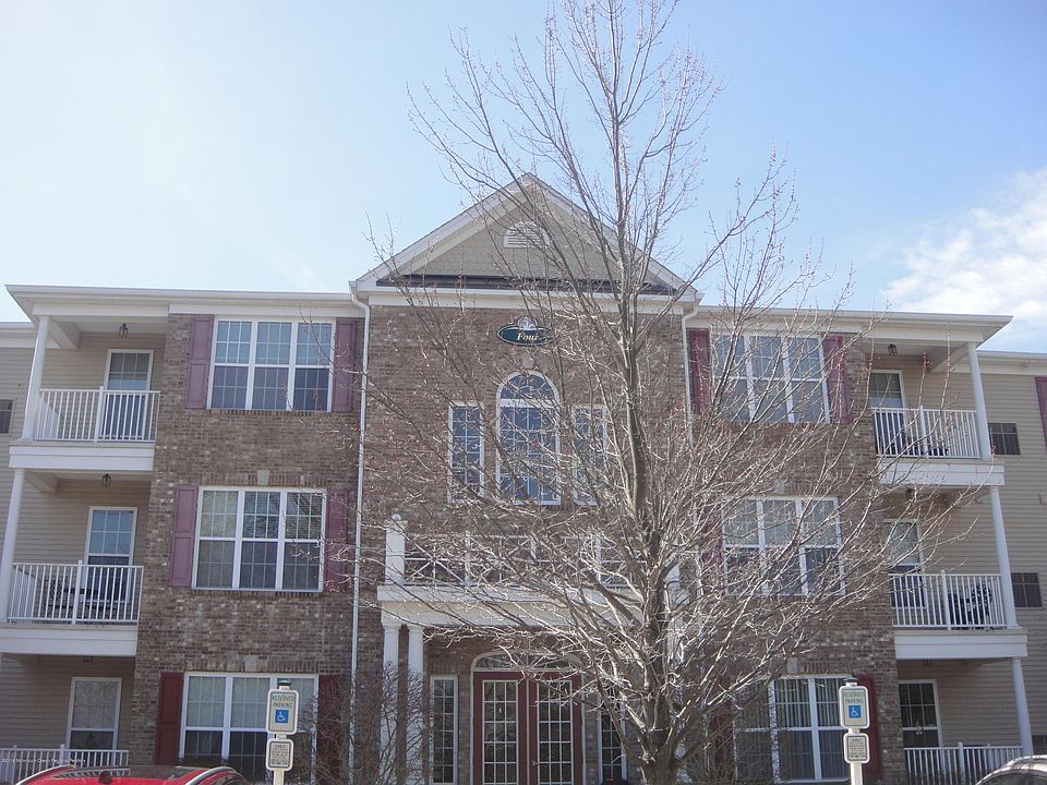 1st image of 415 Sophee Ln #1000