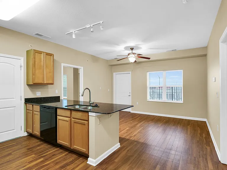 Copper View Apartments — Photo 7
