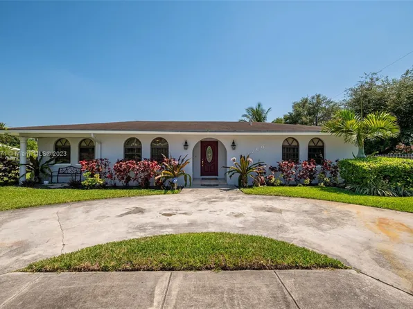 3760 NW 157th St, Miami Gardens, FL 33054