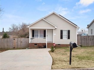 308 Cedar St, Graham, NC 27253