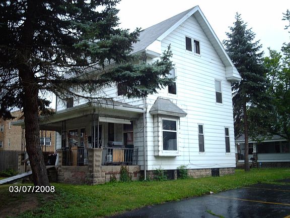 4th image of 116 1/2 E Cuyahoga Falls Ave