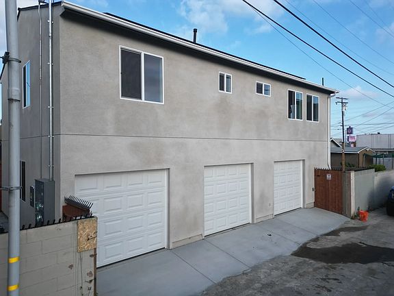 2nd image of 11235 S Hobart Blvd #1/2
