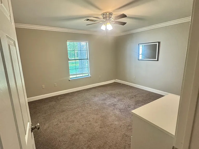 11108 Ragan Ln — Photo 6