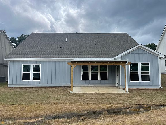 2nd image of 114 Courtney Leigh Ln