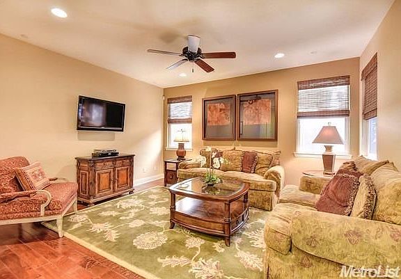 4th image of 3209 Ardley Dr
