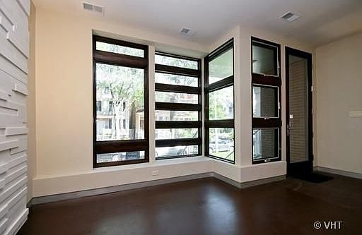 3rd image of 3730 N Bosworth Ave