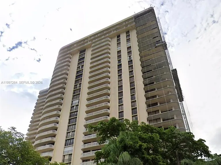 19355 Turnberry Way #16L — Photo 2