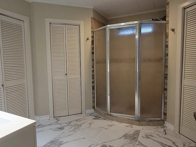 250 S Clover St — Photo 16