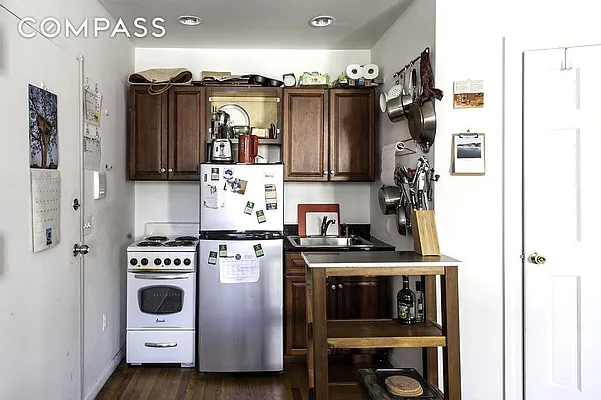 Rented by Compass | media 29