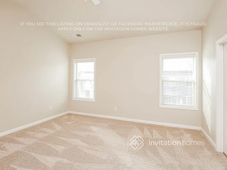5353 Catrina Way — Photo 9