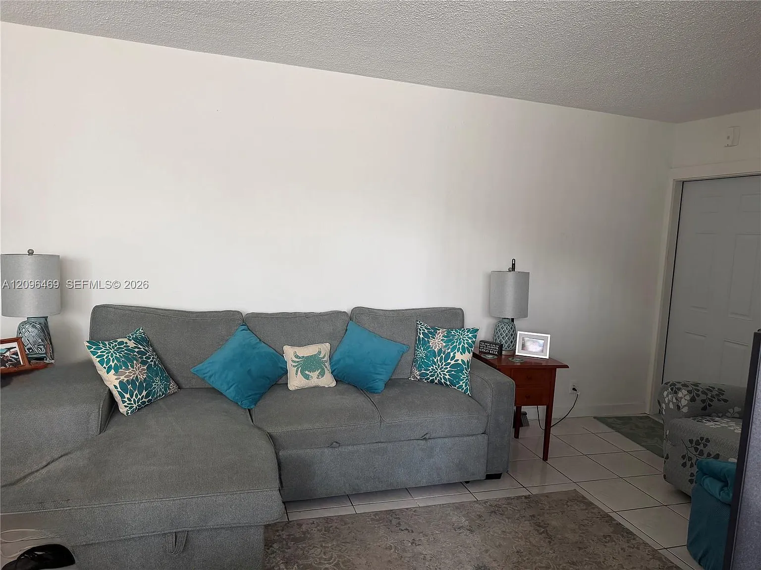 Lsolei At Hallandale Beac — Photo 2