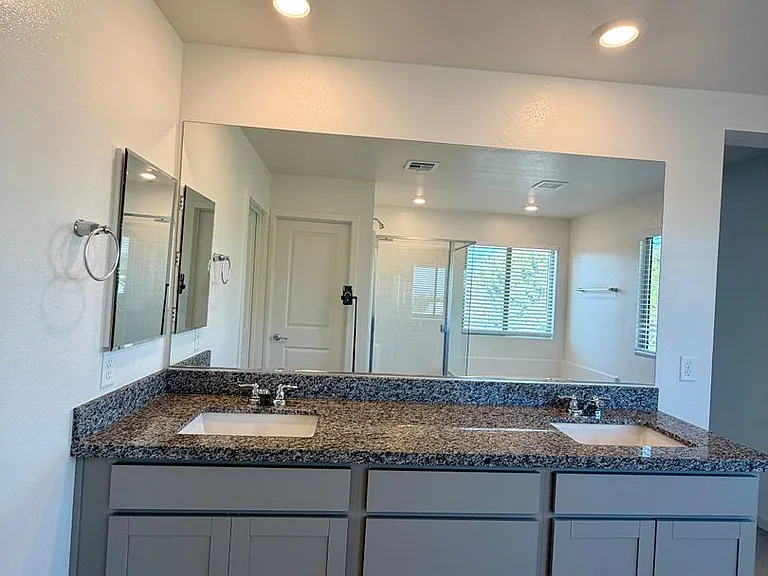 11377 Sonny Miller Ct — Photo 32