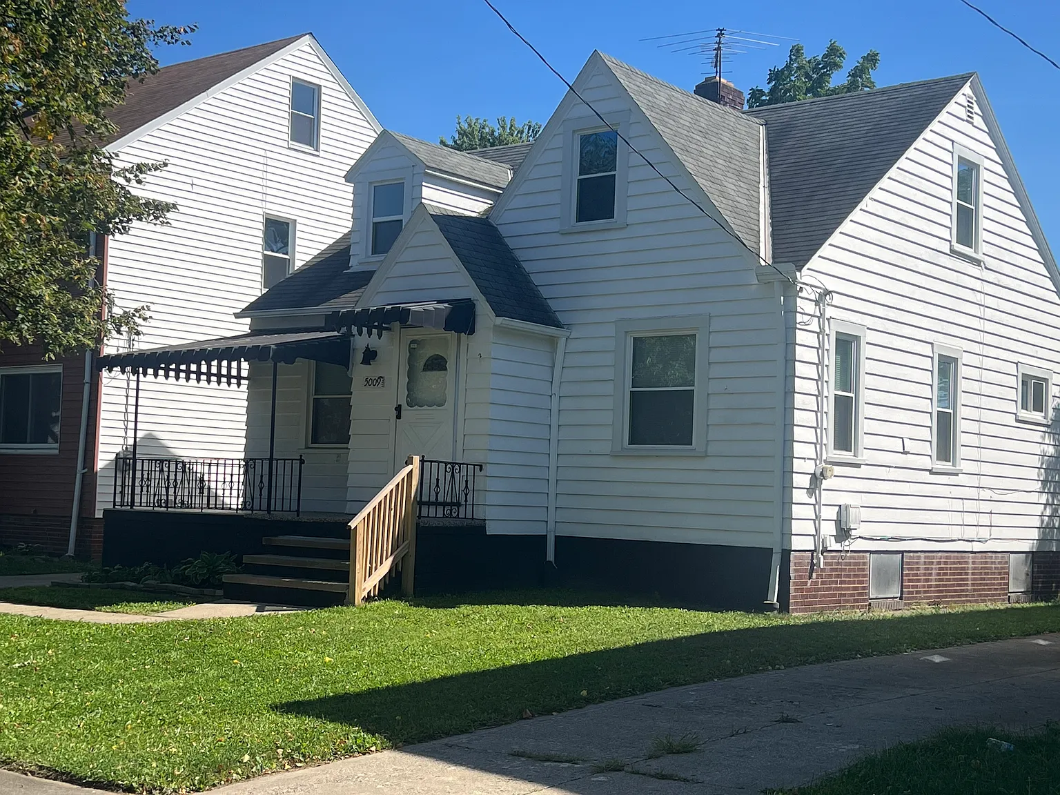 5009 Vandalia Ave — Photo 3