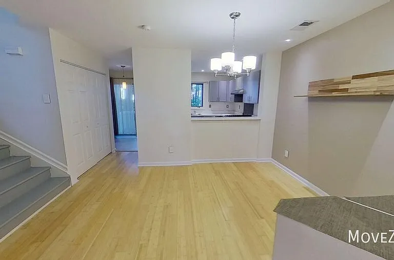 3813 Carnegie Ln — Photo 10