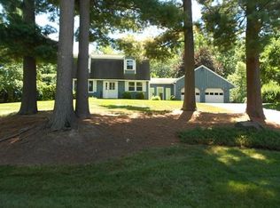 97 Logtown Rd, Amherst, MA 01002