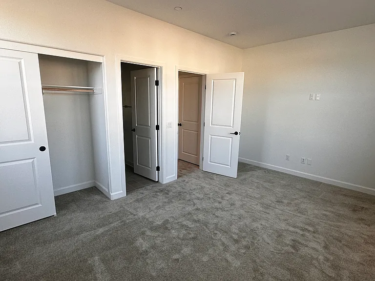 279 Paxton Way — Photo 10