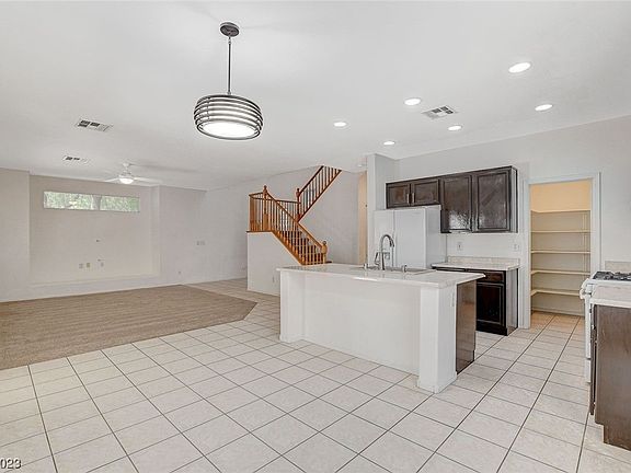 5th image of 6747 Maple Mesa St