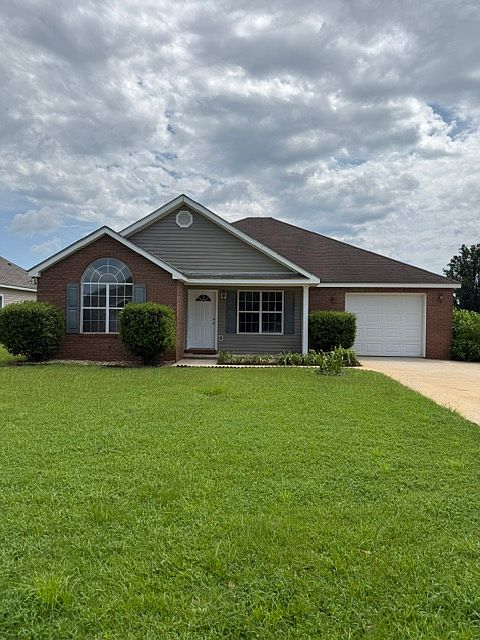 1st image of 141 Millbrook Dr