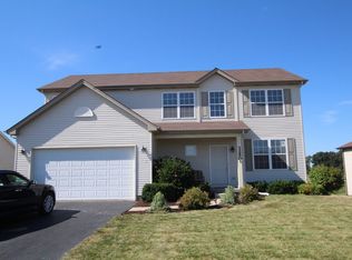 1250 Briarwood Ln, Sandwich, IL 60548