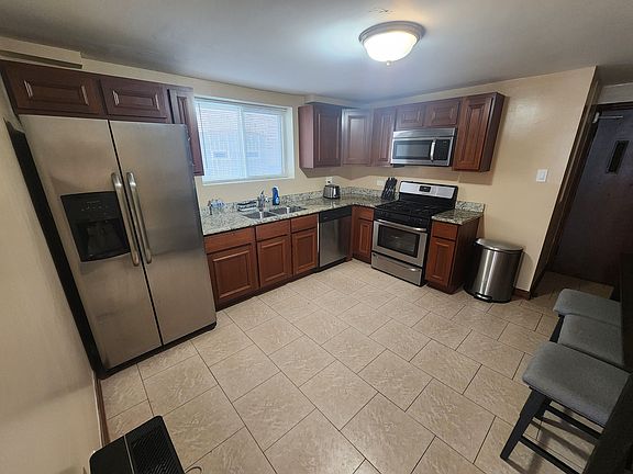 All appliances included.