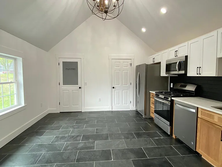 109 Main St — Photo 25