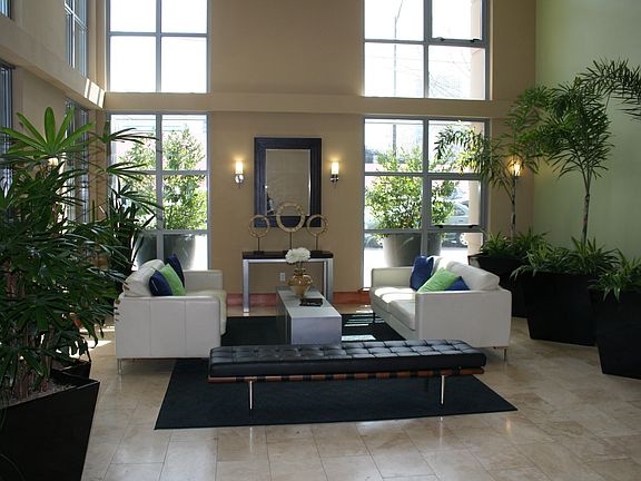 5th image of 175 W St. James St #802