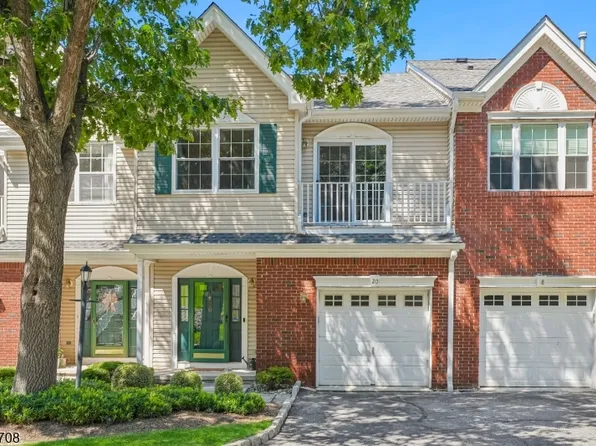 20 Kensington Dr, Randolph Twp., NJ 07869