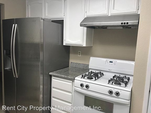 4th image of 15 Ruiz Ct