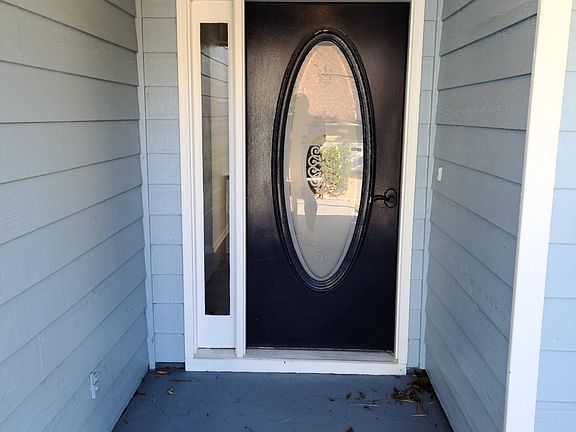 2nd image of 106 Sagamore Ln