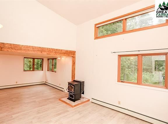 3rd image of 1852 Perkins Dr