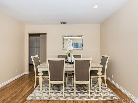 4th image of 5220 Garypark Ave