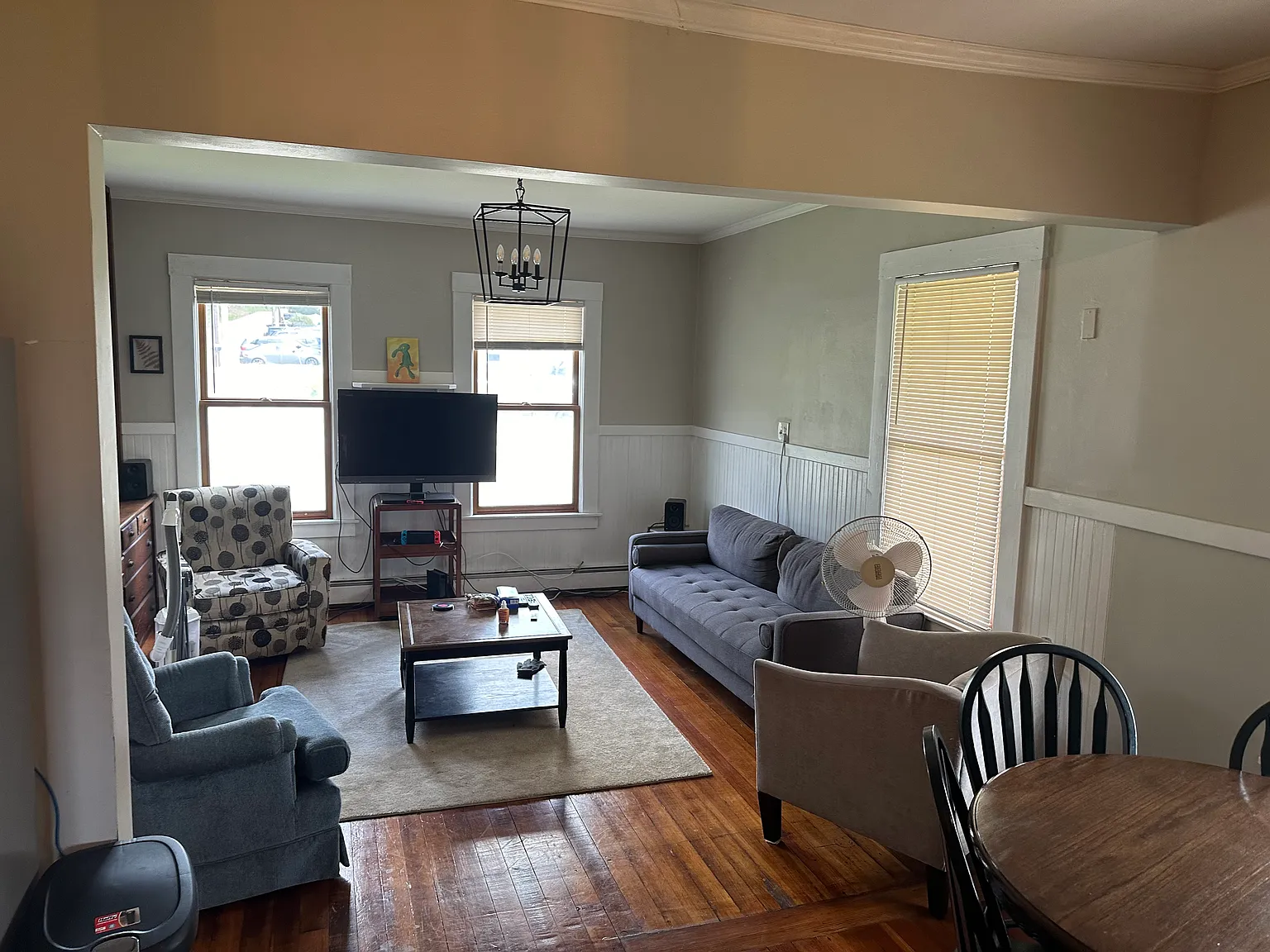 4 bed, 2000 sqft, $850 — Photo 2