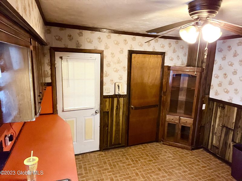 5th image of 1249 4th Street