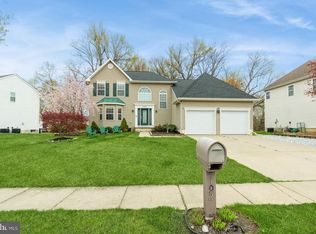 102 Landing Dr, Woodbury, NJ 08096
