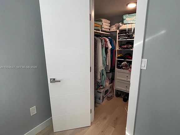 3rd image of 1235 Pennsylvania Ave APT 4E