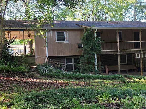 3rd image of 110 Delmar Rd