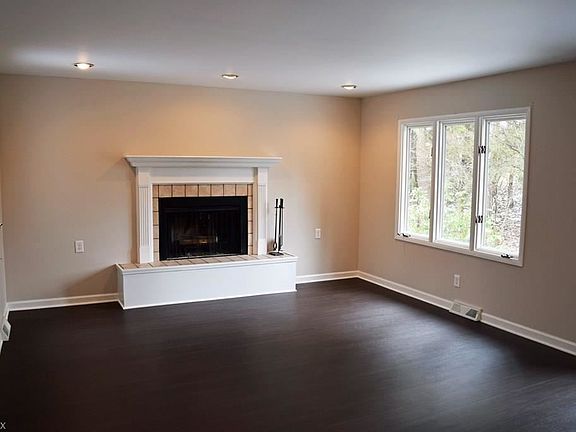 2nd image of 7745 Hidden Valley Dr
