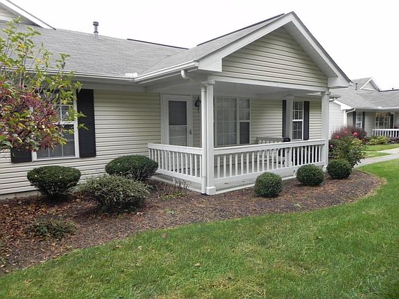 2nd image of 1301 Hillview Cir W