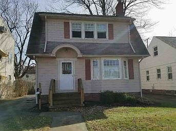 2nd image of 22350 Seabrooke Ave