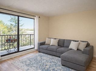 30 High St #3A, Dedham, MA 02026