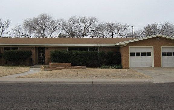 2nd image of 2905 Windsor Dr