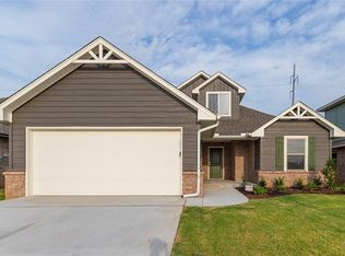 9217 Poppey Pl, Yukon, OK 73099